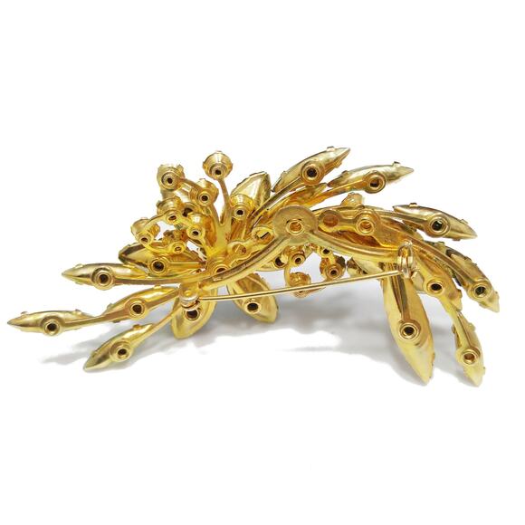 Vintage Green Rhinestone Flower Brooch, Gold Plated - Picture 8 of 10